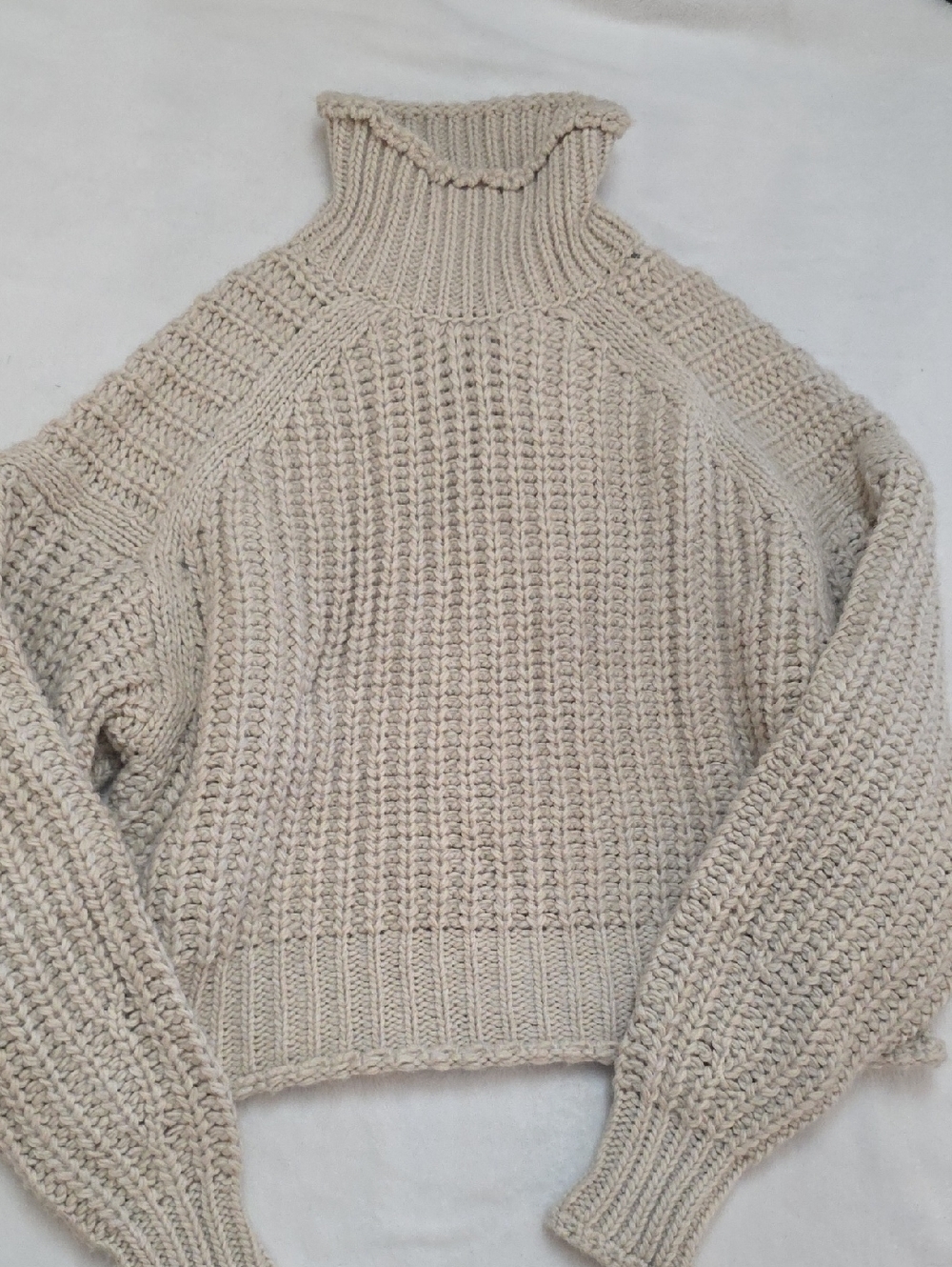 H&M Cream Ribbed Turtleneck Chunky Knit Sweater